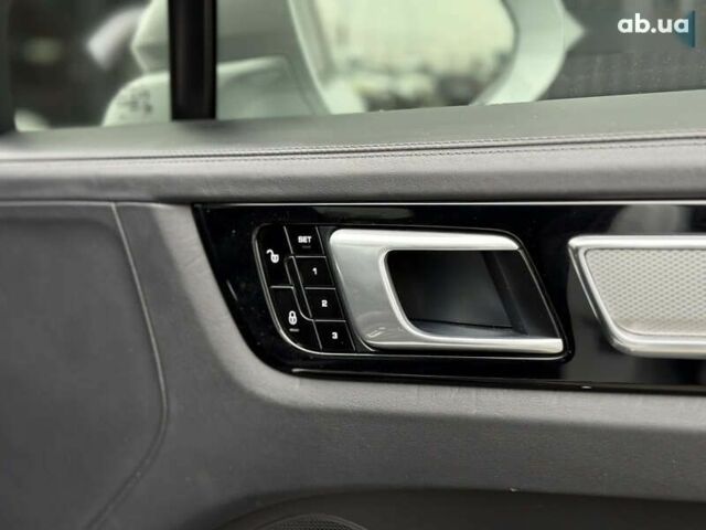 Порше Каен, объемом двигателя 4 л и пробегом 52 тыс. км за 79000 $, фото 29 на Automoto.ua