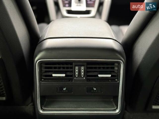 Порше Каен, объемом двигателя 3 л и пробегом 323 тыс. км за 39500 $, фото 54 на Automoto.ua