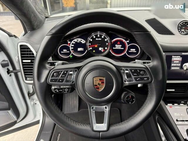 Порше Каен, объемом двигателя 4 л и пробегом 52 тыс. км за 79000 $, фото 19 на Automoto.ua