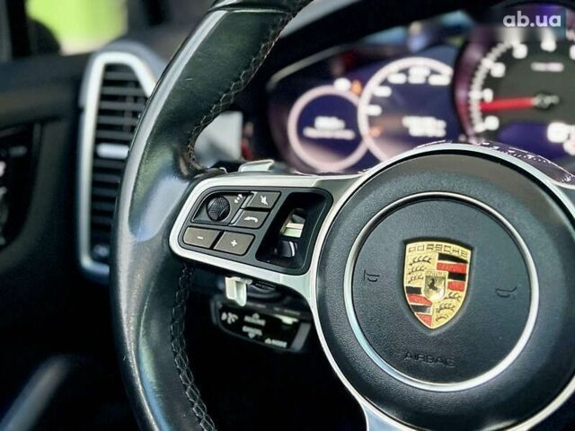 Порше Каен, объемом двигателя 3 л и пробегом 133 тыс. км за 53000 $, фото 28 на Automoto.ua