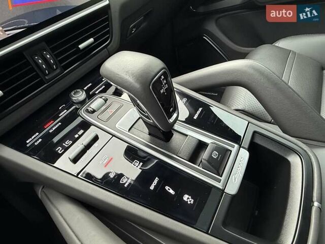 Порше Каен, объемом двигателя 2.89 л и пробегом 72 тыс. км за 64000 $, фото 46 на Automoto.ua