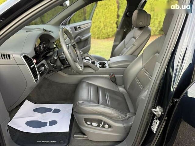 Порше Каен, объемом двигателя 3 л и пробегом 134 тыс. км за 43990 $, фото 16 на Automoto.ua