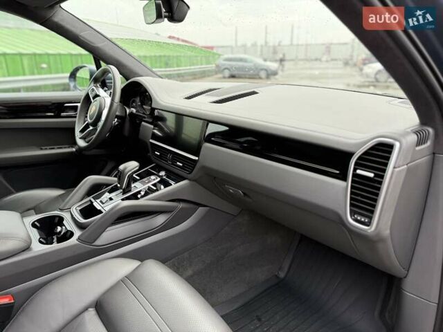 Порше Каен, объемом двигателя 2.89 л и пробегом 72 тыс. км за 64000 $, фото 38 на Automoto.ua