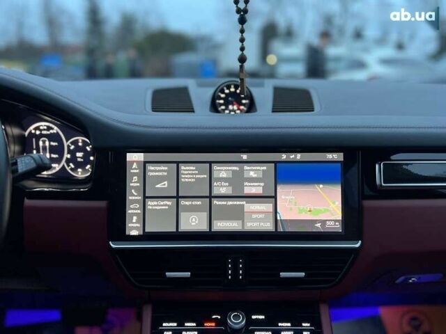 Порше Каен, объемом двигателя 3 л и пробегом 84 тыс. км за 61000 $, фото 18 на Automoto.ua