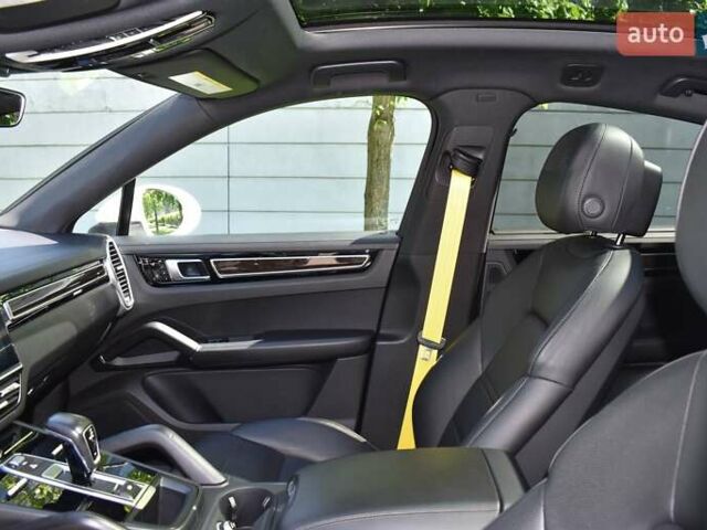 Порше Каен, объемом двигателя 3 л и пробегом 69 тыс. км за 65000 $, фото 13 на Automoto.ua