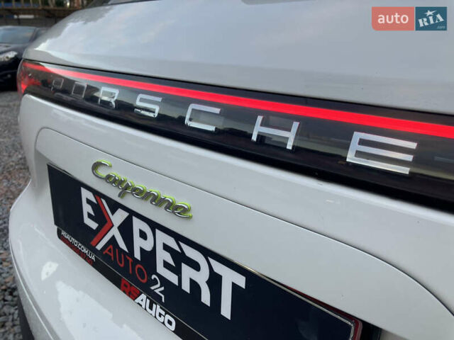 Порше Cayenne, об'ємом двигуна 3 л та пробігом 55 тис. км за 62490 $, фото 5 на Automoto.ua
