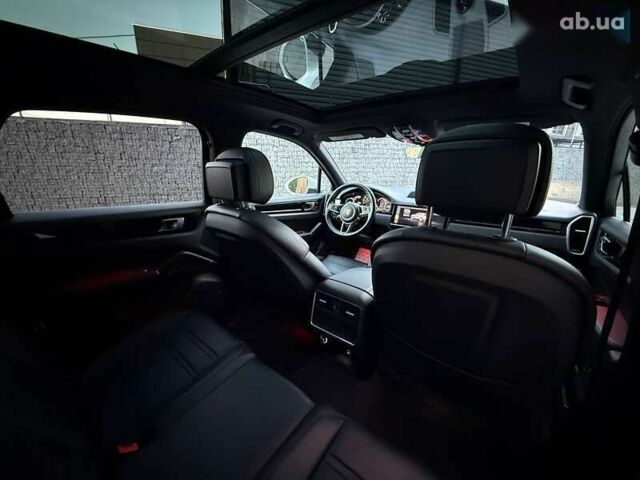 Порше Каен, объемом двигателя 2.9 л и пробегом 77 тыс. км за 50500 $, фото 6 на Automoto.ua