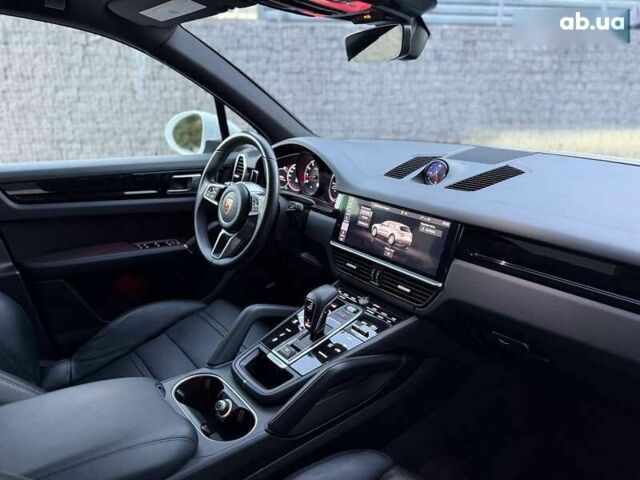 Порше Каен, объемом двигателя 2.9 л и пробегом 77 тыс. км за 50500 $, фото 5 на Automoto.ua