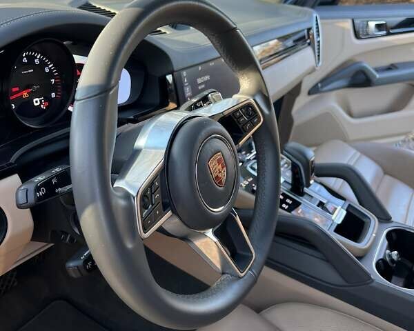 Порше Каен, объемом двигателя 3 л и пробегом 46 тыс. км за 68000 $, фото 7 на Automoto.ua