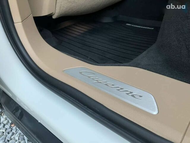 Порше Cayenne, об'ємом двигуна 0 л та пробігом 55 тис. км за 62490 $, фото 15 на Automoto.ua