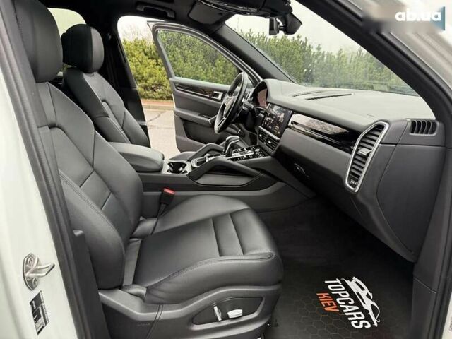 Порше Cayenne, об'ємом двигуна 3 л та пробігом 80 тис. км за 50800 $, фото 23 на Automoto.ua