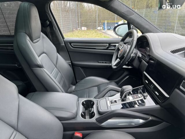 Порше Каен, объемом двигателя 4 л и пробегом 37 тыс. км за 133133 $, фото 21 на Automoto.ua