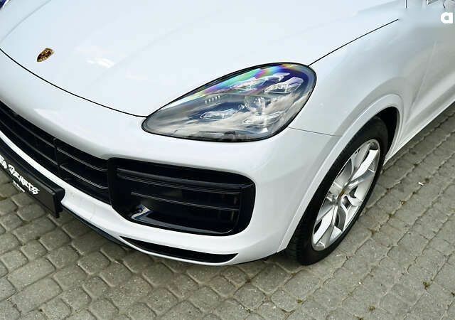 Порше Каен, объемом двигателя 4 л и пробегом 70 тыс. км за 87999 $, фото 7 на Automoto.ua