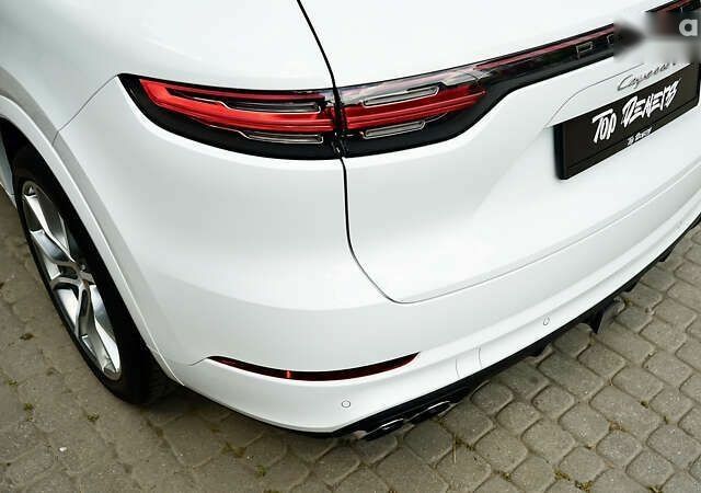 Порше Каен, объемом двигателя 4 л и пробегом 70 тыс. км за 87999 $, фото 13 на Automoto.ua