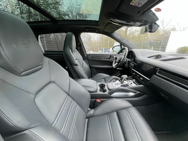 Порше Каен, объемом двигателя 4 л и пробегом 37 тыс. км за 133133 $, фото 17 на Automoto.ua