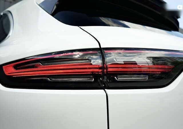 Порше Каен, объемом двигателя 4 л и пробегом 70 тыс. км за 87999 $, фото 14 на Automoto.ua