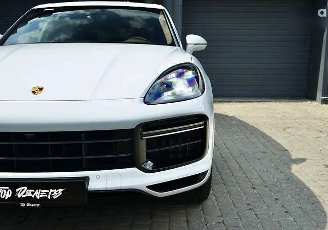 Порше Каен, объемом двигателя 4 л и пробегом 70 тыс. км за 87999 $, фото 6 на Automoto.ua