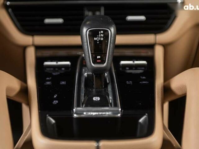 Порше Cayenne, об'ємом двигуна 3 л та пробігом 82 тис. км за 62000 $, фото 16 на Automoto.ua