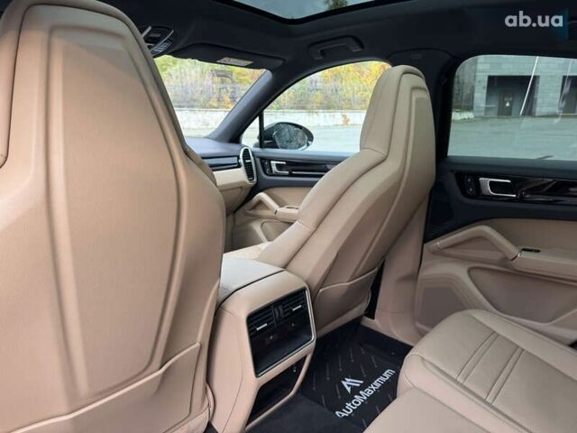 Порше Каен, объемом двигателя 3 л и пробегом 35 тыс. км за 79999 $, фото 24 на Automoto.ua