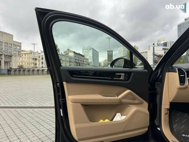 Порше Каен, объемом двигателя 3 л и пробегом 35 тыс. км за 79999 $, фото 11 на Automoto.ua