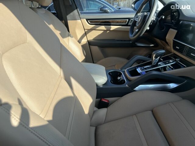 Порше Каен, объемом двигателя 4 л и пробегом 20 тыс. км за 168345 $, фото 22 на Automoto.ua