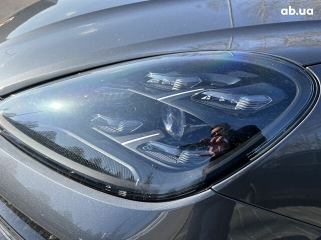 Порше Каен, объемом двигателя 4 л и пробегом 20 тыс. км за 168345 $, фото 34 на Automoto.ua