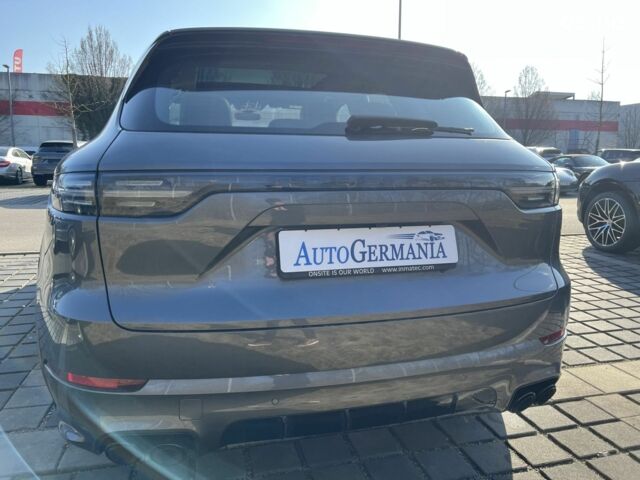 Порше Каен, объемом двигателя 4 л и пробегом 20 тыс. км за 168345 $, фото 3 на Automoto.ua