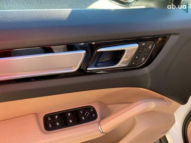 Порше Каен, объемом двигателя 2.9 л и пробегом 32 тыс. км за 83850 $, фото 11 на Automoto.ua