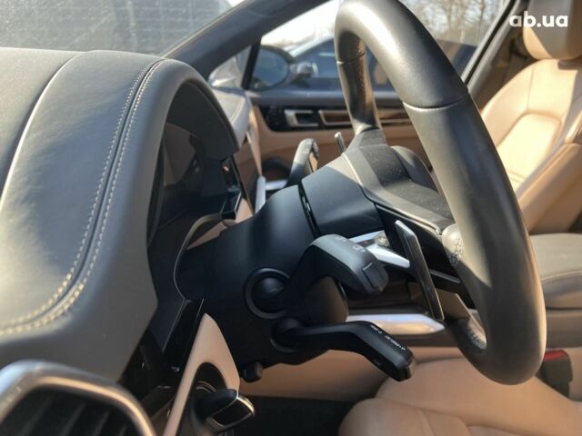 Порше Каен, объемом двигателя 4 л и пробегом 20 тыс. км за 168345 $, фото 18 на Automoto.ua