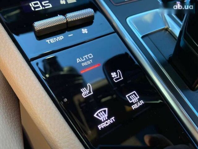 Порше Каен, объемом двигателя 2.9 л и пробегом 32 тыс. км за 83850 $, фото 18 на Automoto.ua