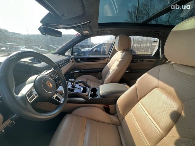 Порше Каен, объемом двигателя 4 л и пробегом 20 тыс. км за 168345 $, фото 12 на Automoto.ua