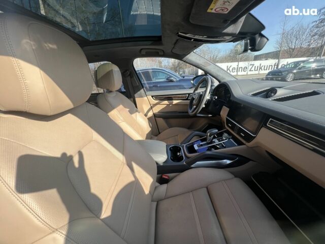 Порше Каен, объемом двигателя 4 л и пробегом 20 тыс. км за 168345 $, фото 28 на Automoto.ua