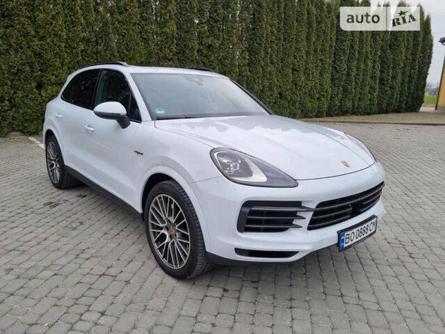 Порше Cayenne, об'ємом двигуна 3 л та пробігом 25 тис. км за 117000 $, фото 2 на Automoto.ua