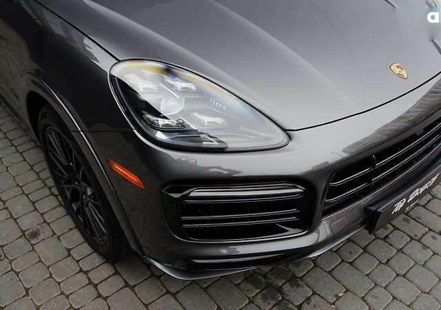 Порше Каен, объемом двигателя 4 л и пробегом 31 тыс. км за 95000 $, фото 5 на Automoto.ua