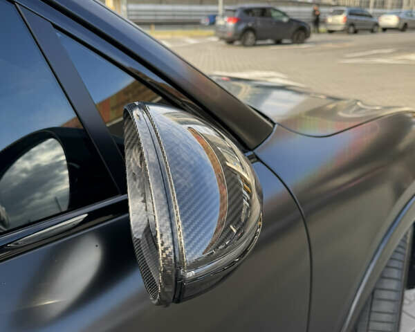 Порше Каен, объемом двигателя 4 л и пробегом 22 тыс. км за 92500 $, фото 2 на Automoto.ua