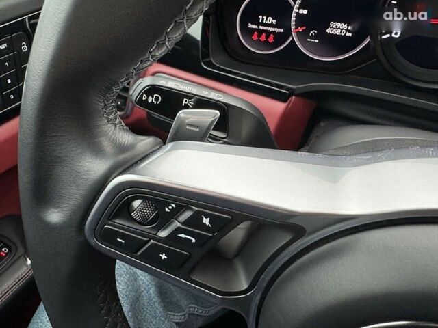 Порше Каен, объемом двигателя 3 л и пробегом 92 тыс. км за 84990 $, фото 26 на Automoto.ua