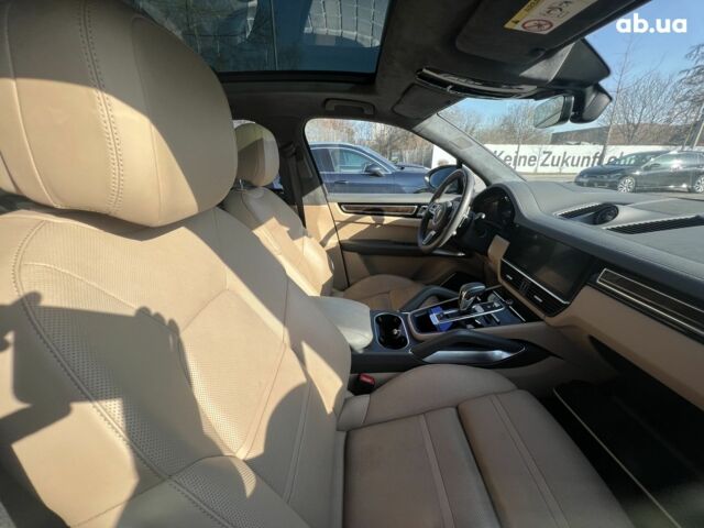 Порше Каен, объемом двигателя 4 л и пробегом 20 тыс. км за 168345 $, фото 25 на Automoto.ua