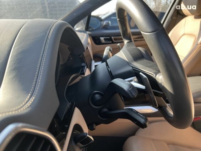 Порше Каен, объемом двигателя 4 л и пробегом 20 тыс. км за 168345 $, фото 38 на Automoto.ua