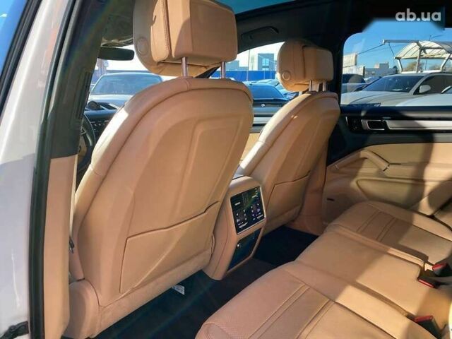 Порше Каен, объемом двигателя 2.9 л и пробегом 32 тыс. км за 83850 $, фото 22 на Automoto.ua