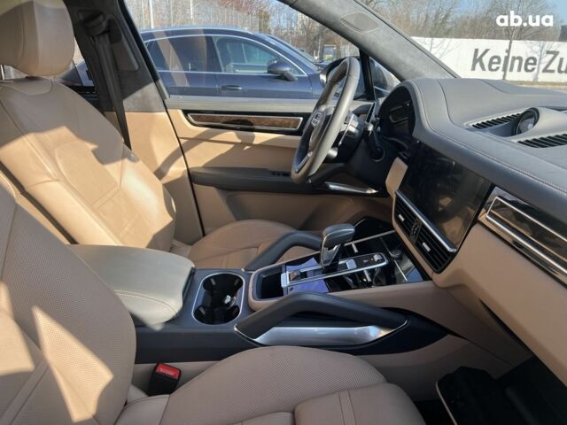 Порше Каен, объемом двигателя 4 л и пробегом 20 тыс. км за 168345 $, фото 26 на Automoto.ua