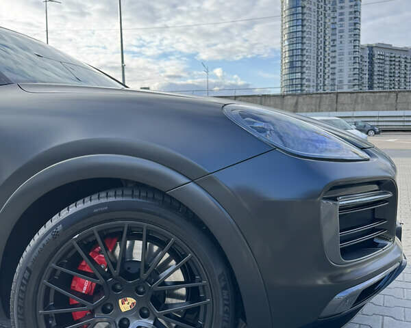 Порше Каен, объемом двигателя 4 л и пробегом 22 тыс. км за 92500 $, фото 8 на Automoto.ua