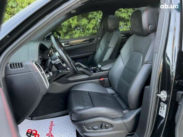 Порше Каен, объемом двигателя 4 л и пробегом 19 тыс. км за 89500 $, фото 28 на Automoto.ua