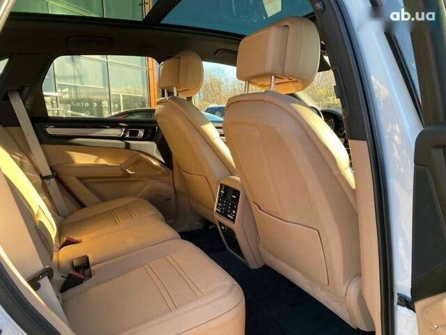 Порше Каен, объемом двигателя 2.9 л и пробегом 32 тыс. км за 83850 $, фото 25 на Automoto.ua