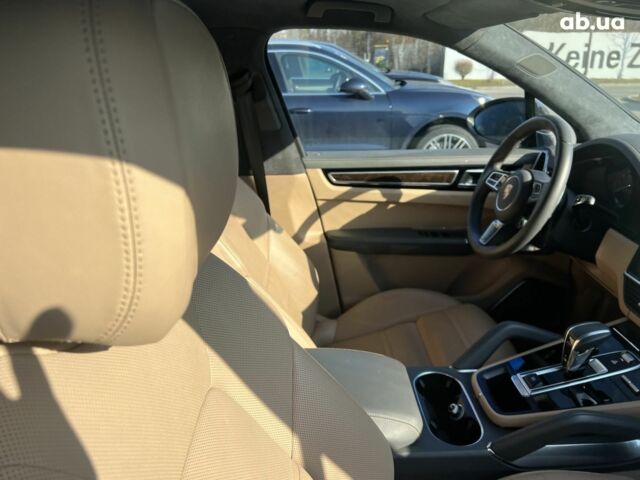 Порше Каен, объемом двигателя 4 л и пробегом 20 тыс. км за 168345 $, фото 21 на Automoto.ua