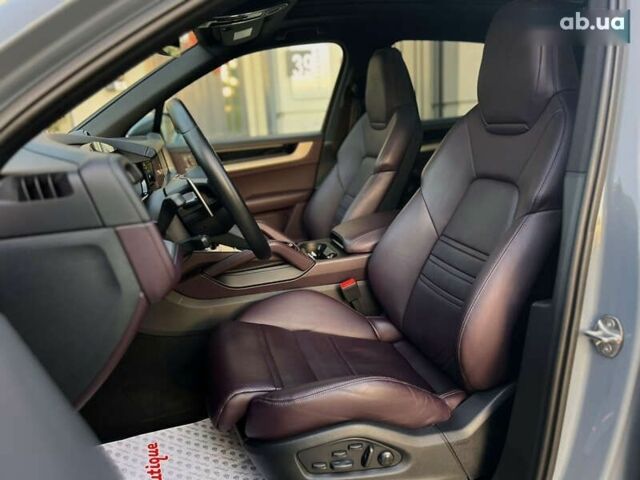 Порше Cayenne, об'ємом двигуна 3 л та пробігом 56 тис. км за 110000 $, фото 25 на Automoto.ua
