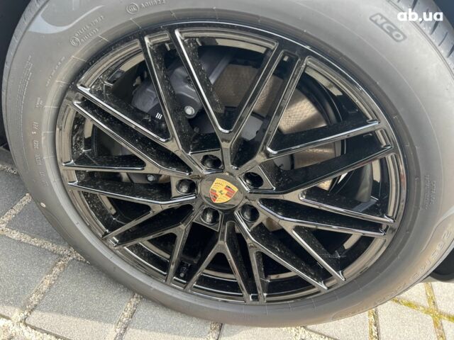 Порше Каен, объемом двигателя 3 л и пробегом 0 тыс. км за 148240 $, фото 8 на Automoto.ua