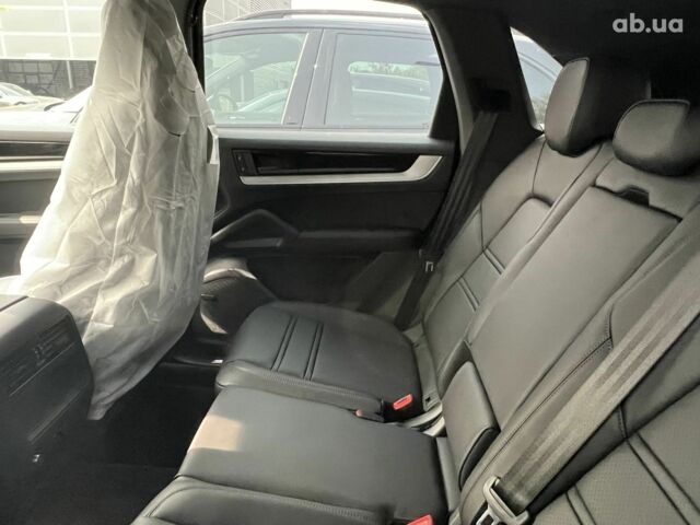 Порше Каен, объемом двигателя 3 л и пробегом 0 тыс. км за 148240 $, фото 18 на Automoto.ua