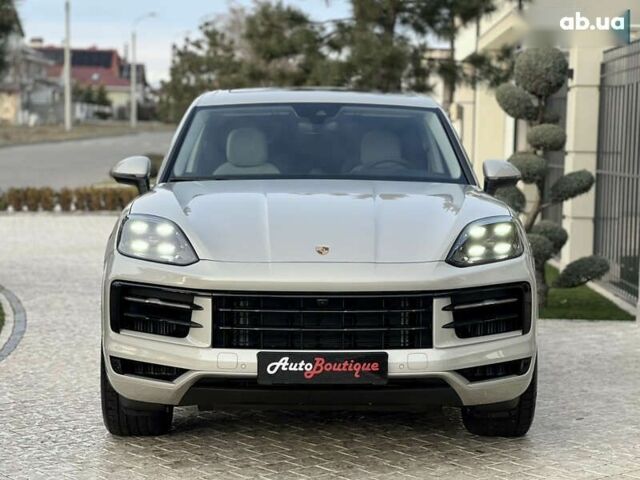 Порше Каен, объемом двигателя 3 л и пробегом 4 тыс. км за 139000 $, фото 2 на Automoto.ua