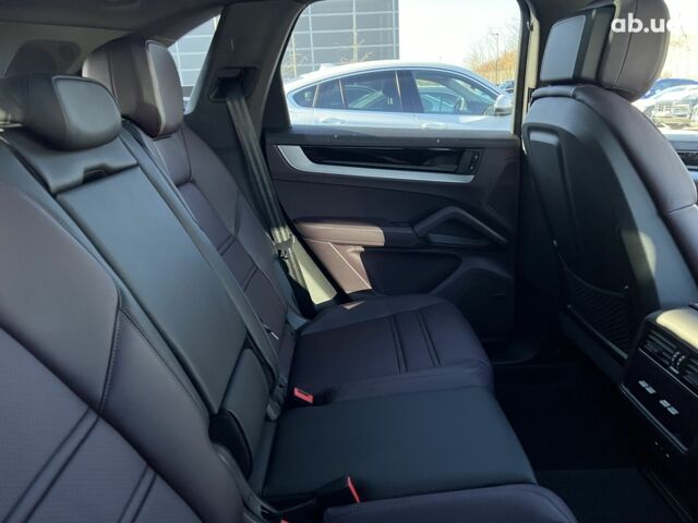 Порше Каен, объемом двигателя 3 л и пробегом 1 тыс. км за 130851 $, фото 3 на Automoto.ua