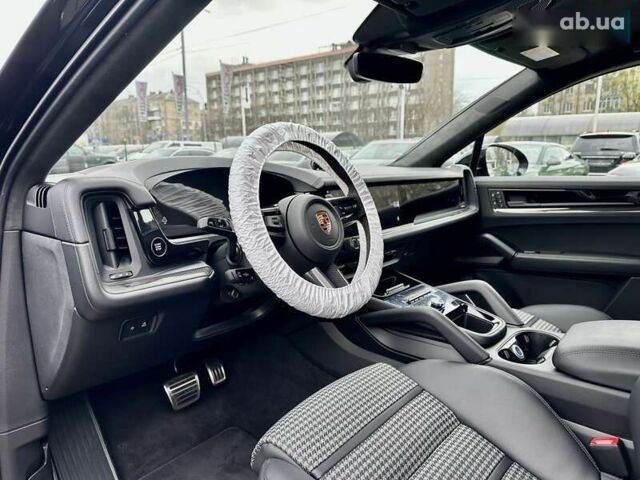 Порше Cayenne, об'ємом двигуна 4 л та пробігом 2 тис. км за 215000 $, фото 17 на Automoto.ua